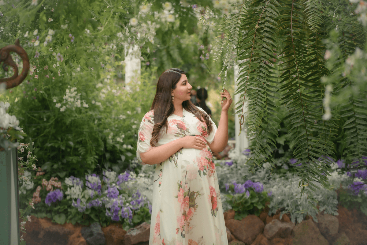 Beautiful maternity photograph of a mother-to-be 17