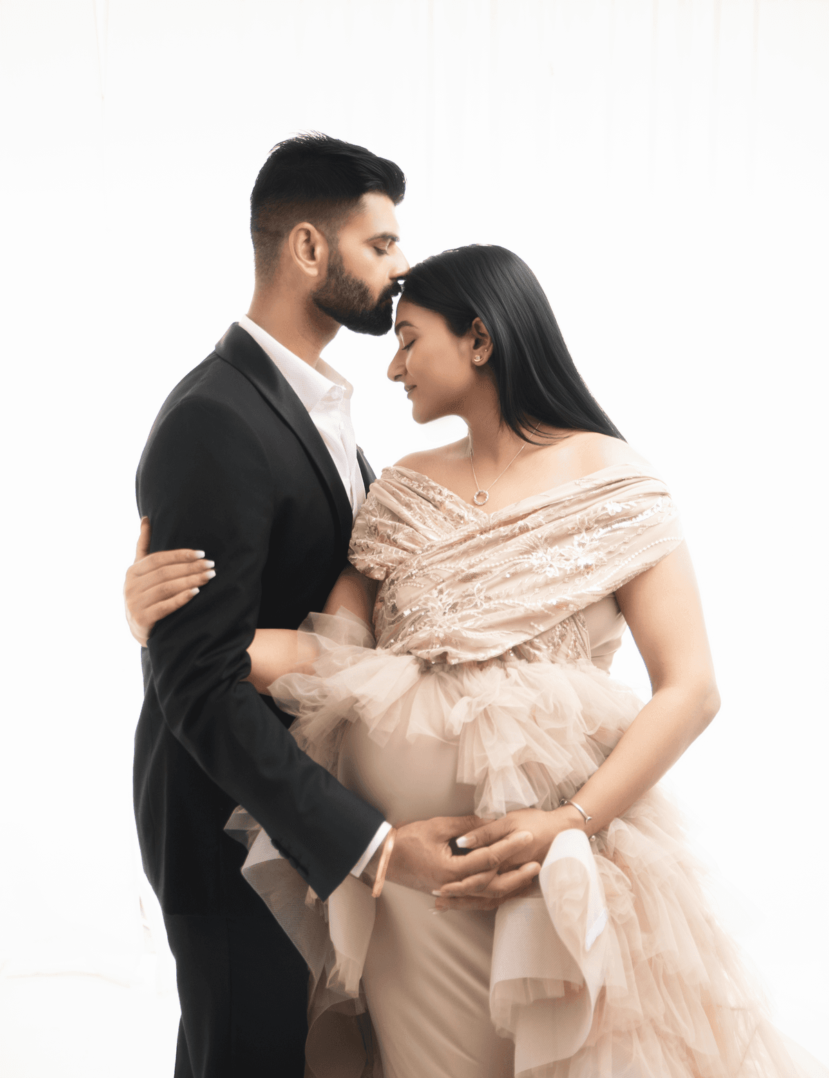 Beautiful maternity photograph of a mother-to-be 5